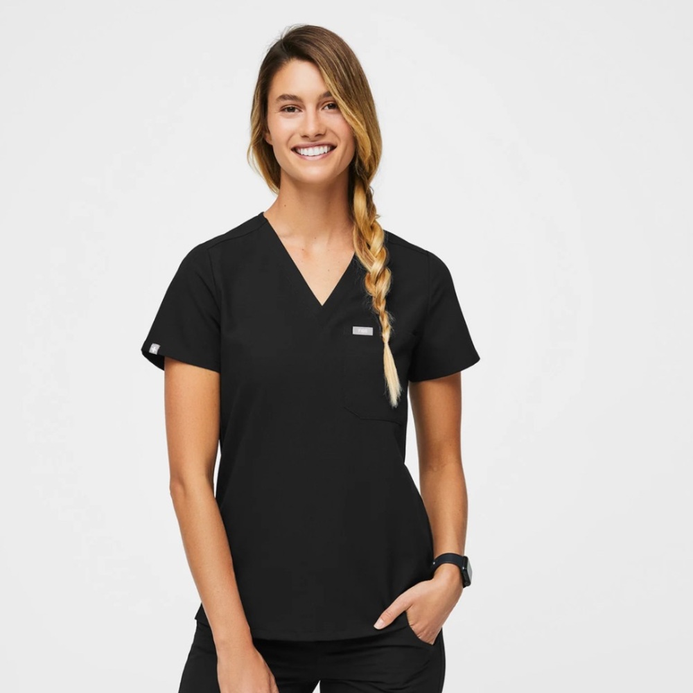 Figs scrub top